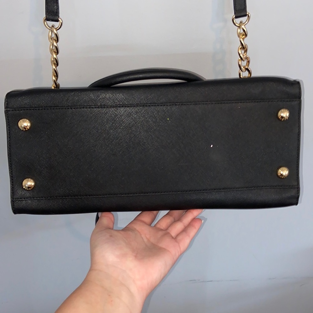 Michael Kors - Large Saffiano Leather Hamilton East West Satchel - Picture 10 of 10